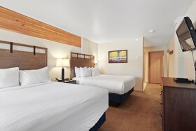 Gold Point Resort by Vacatia