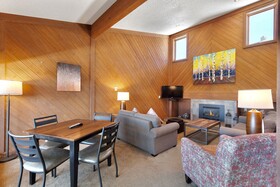 Gold Point Resort by Vacatia