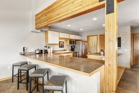 Gold Point Resort by Vacatia