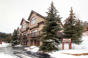 Mountaineer Townhomes by RedAwning