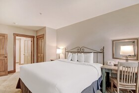 Mountain Thunder Lodge
