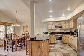 Mountain Thunder Lodge