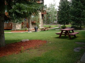 Pine Ridge Condominiums