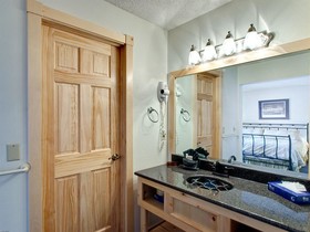 Pine Ridge Condominiums
