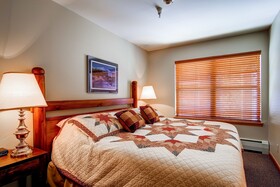 River Mountain Lodge