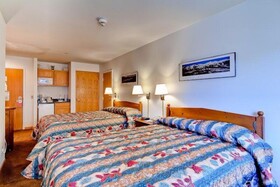 River Mountain Lodge