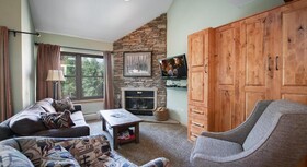 River Mountain Lodge