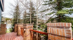 River Mountain Lodge