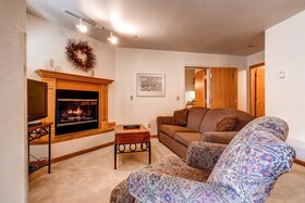 River Mountain Lodge