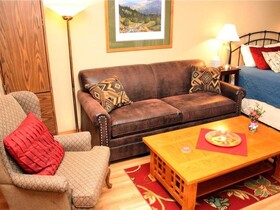 River Mountain Lodge