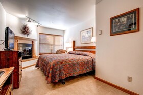 River Mountain Lodge