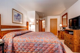 River Mountain Lodge