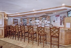 River Mountain Lodge