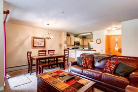 River Mountain Lodge