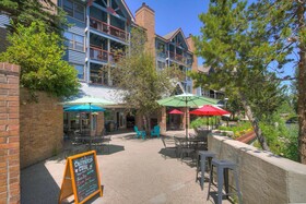 River Mountain Lodge