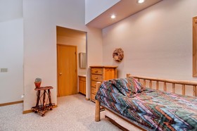 Tyra Summit Condominiums II