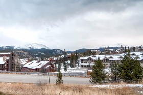 Tyra Summit Condominiums II