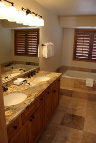 Woods Manor Condominiums by Peak Property Management