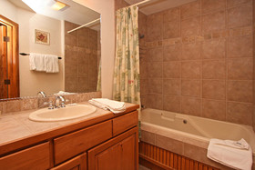 Riverbend Lodge
