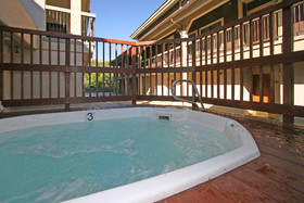 Riverbend Lodge