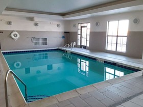 Comfort Suites