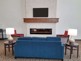 Comfort Suites