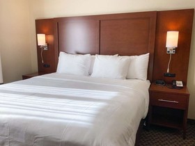 Comfort Suites