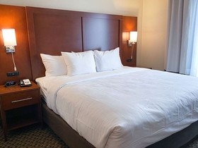 Comfort Suites