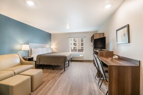 WoodSpring Suites Broomfield-Westminster