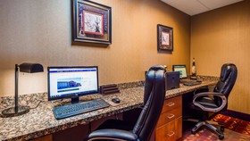 Best Western Plus Carousel Inn & Suites