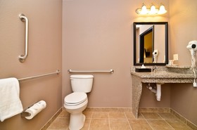 Best Western Plus Carousel Inn & Suites
