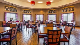 Best Western Plus Carousel Inn & Suites