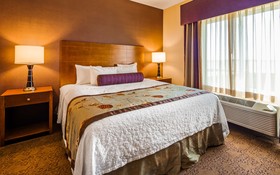 Best Western Plus Carousel Inn & Suites