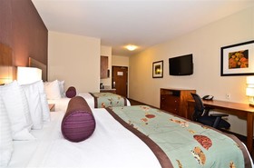 Best Western Plus Carousel Inn & Suites