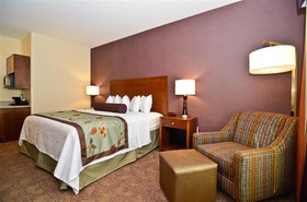 Best Western Plus Carousel Inn & Suites