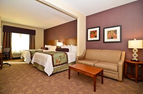 Best Western Plus Carousel Inn & Suites