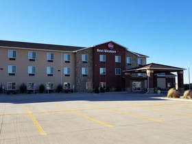 Best Western Plus Carousel Inn & Suites