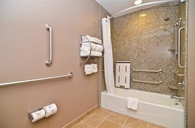 Best Western Plus Carousel Inn & Suites