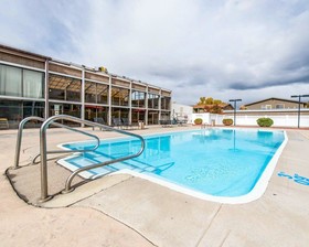 Quality Inn & Suites