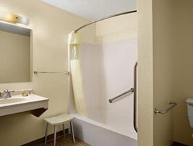 Super 8 by Wyndham Canon City