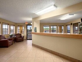 Super 8 by Wyndham Canon City