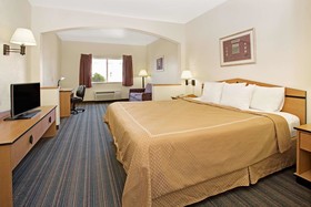 Days Inn & Suites by Wyndham Castle Rock