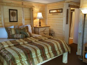 The Cedaredge Lodge