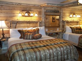 The Cedaredge Lodge