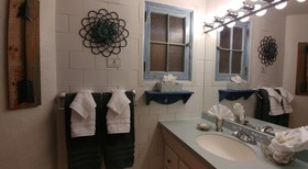 Adobe Inn at Cascade