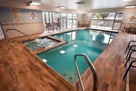 Best Western Plus Peak Vista Inn & Suites