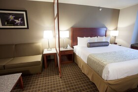 Best Western Plus Peak Vista Inn & Suites
