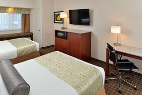 Best Western Plus Peak Vista Inn & Suites