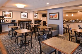 Best Western Plus Peak Vista Inn & Suites