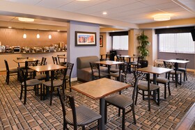Best Western Plus Peak Vista Inn & Suites
